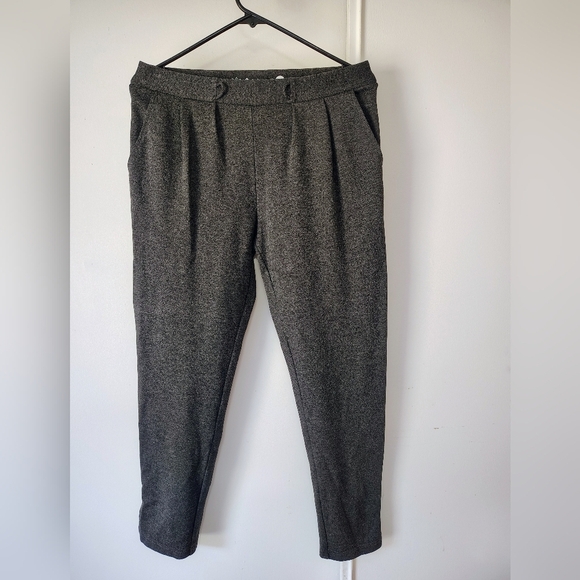 Betabrand women's dress pants, high waist, slim fit, open ankles, pleated front. - Picture 15 of 17